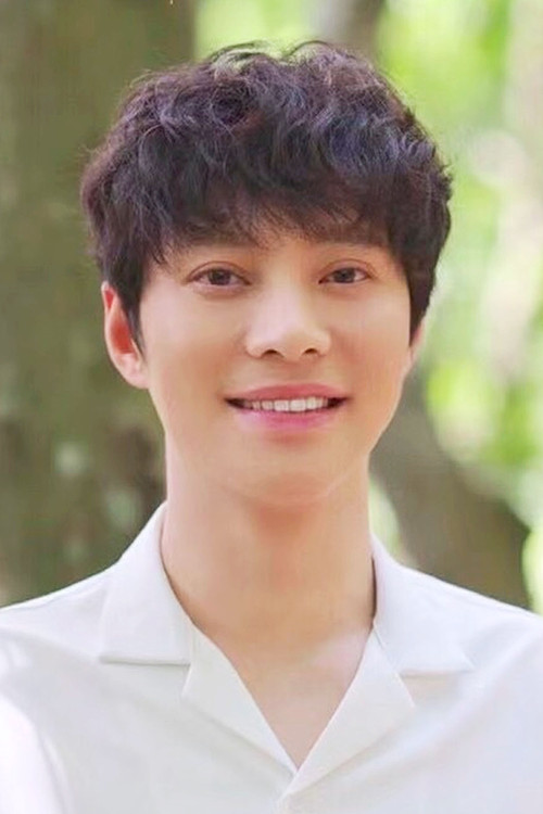 Liu Shangyu as Lan Yu