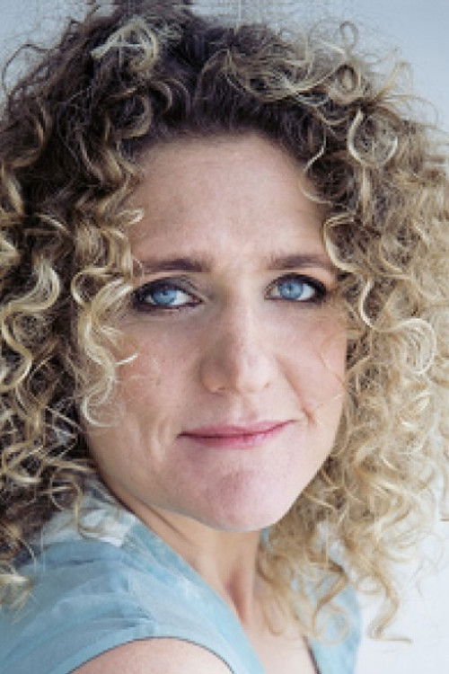 Georgia Duder-Wood as Pitti Sing