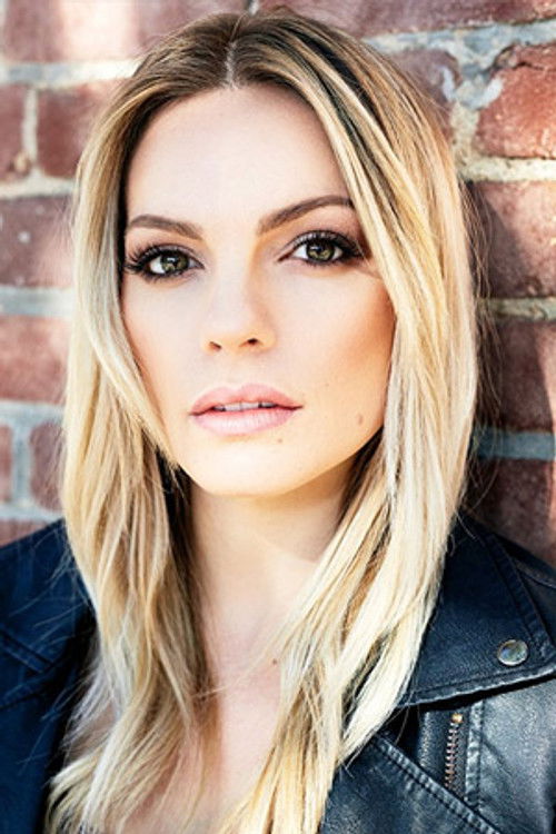 Juliana Folk as Theresa Mann