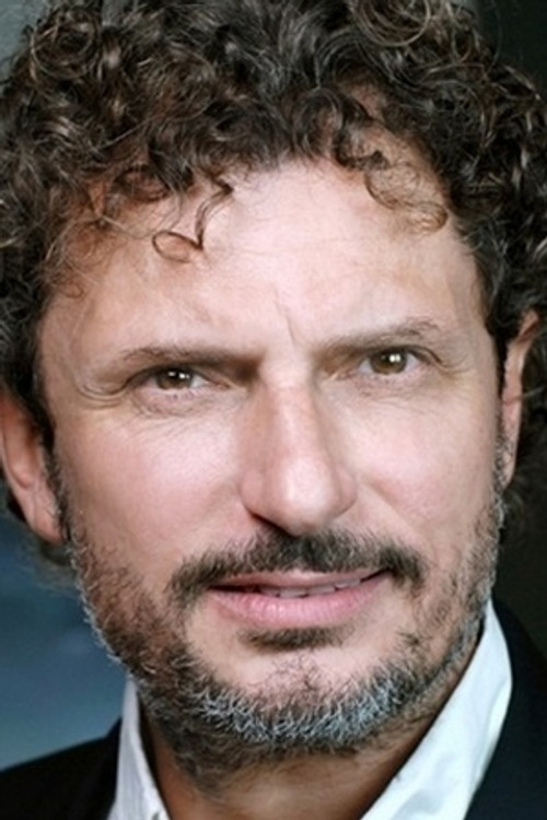 Stefano Benassi as Rodolfo