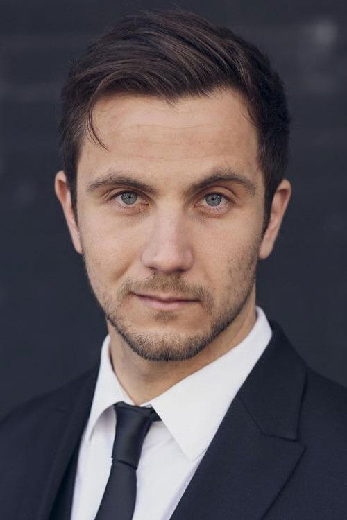 Morgan Cayrier as Serveur Palais des Papes