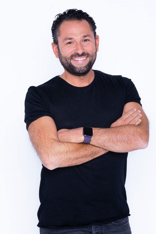 Julien Tellouck as Host