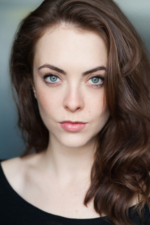 Elisabeth Hopper as Sally Vinyl