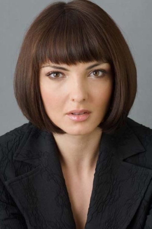 Apollonia Vanova as Saleswoman