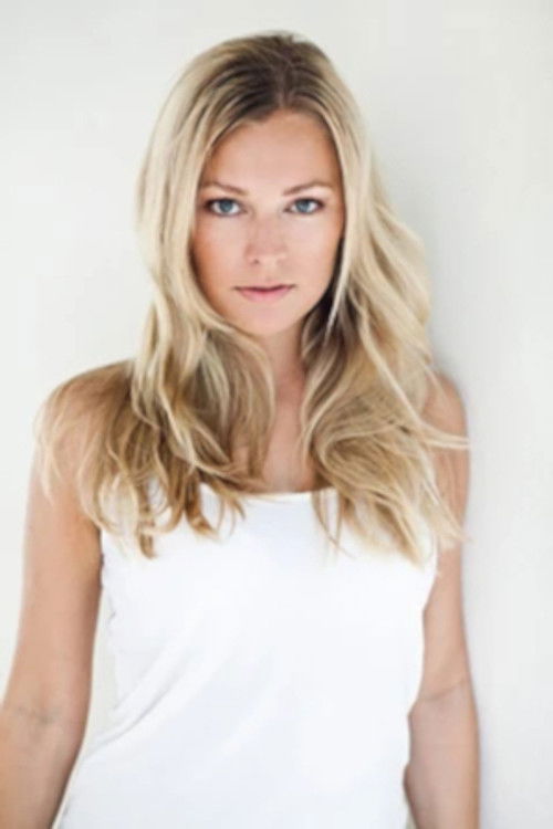 Sarah Stork as Maria Mannhardt