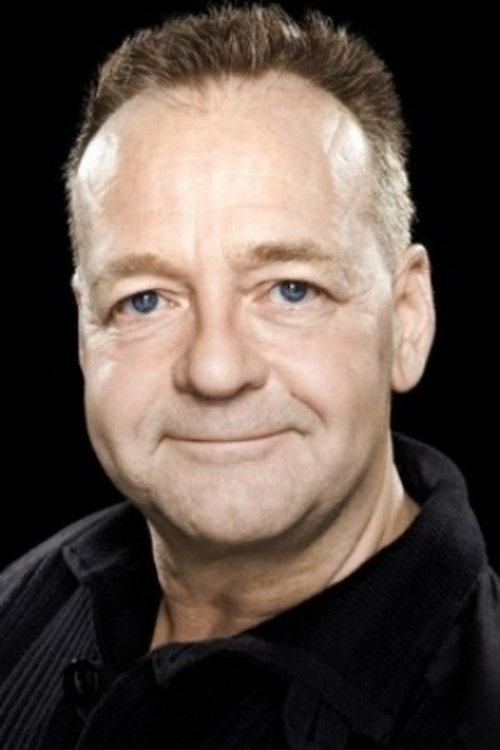 Serge Boulianne as Ouvrier démissionnaire