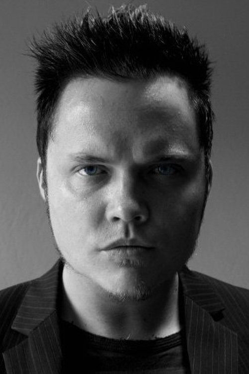 Titus Paar as Drunk man in bar