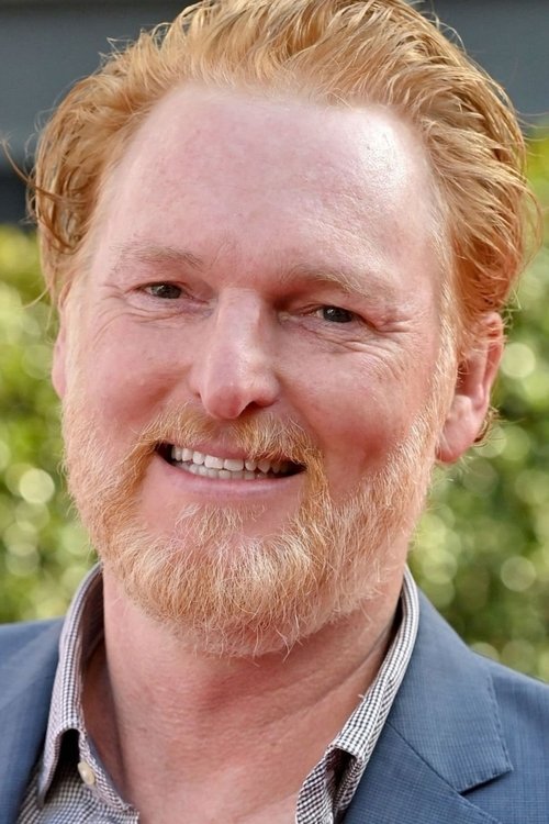 Bobby Tisdale as Carl