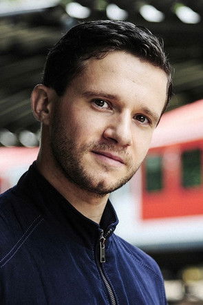 Thimo Meitner as Benjamin "Zettel" Birkenstock