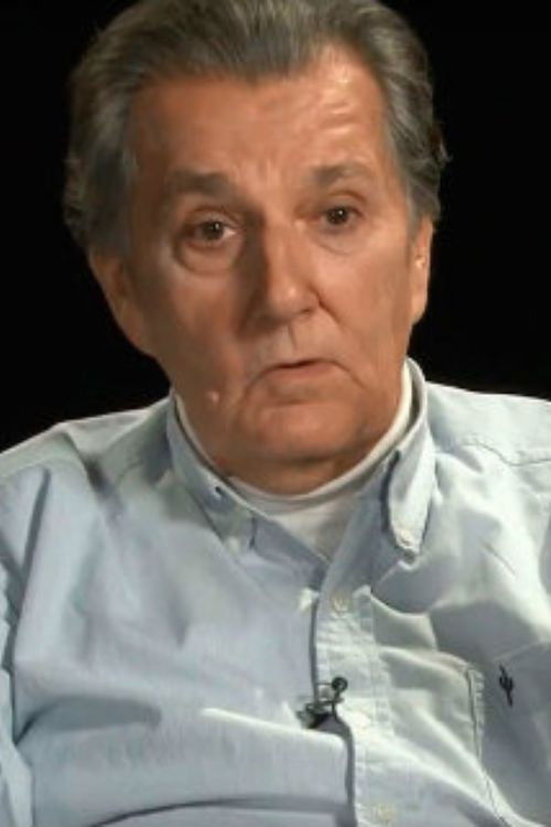 Juan José Stagnaro as Él mismo en secuencia "La fiesta de los espíritus"