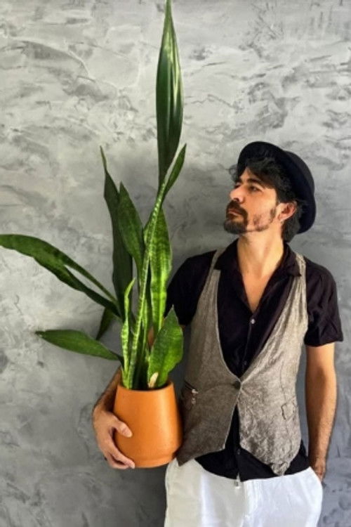 Helton Moura as Himself