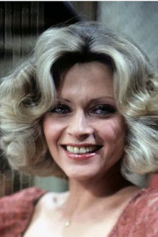 Darlene Parks as Helen 870