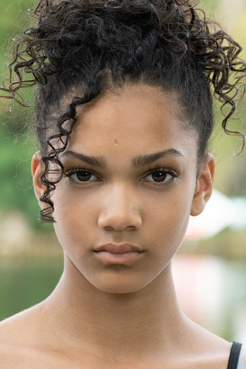 Maïmouna Mbacke as Mädchen