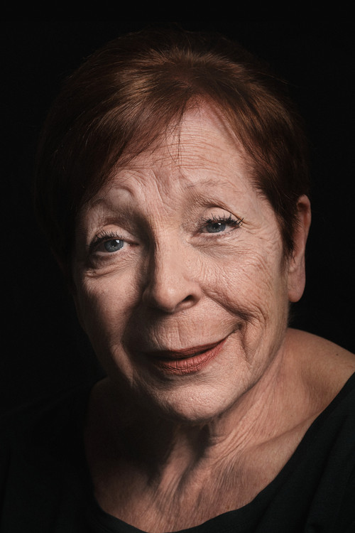 Neus Agulló as Trini