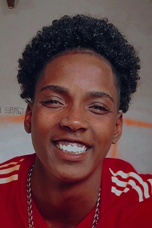 Victor Liam as Ícaro