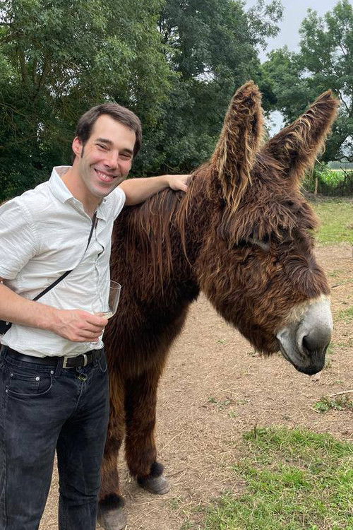 Matthis Dollwet as Narrator