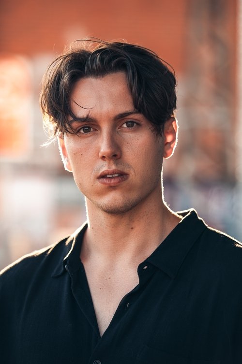 Brad McCarthy as Hunter