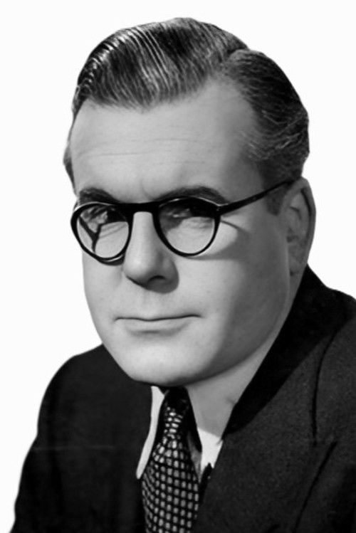 Edward Chapman as Dawker