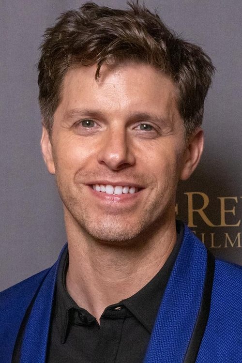 Jason Frederick as Tom Chapman