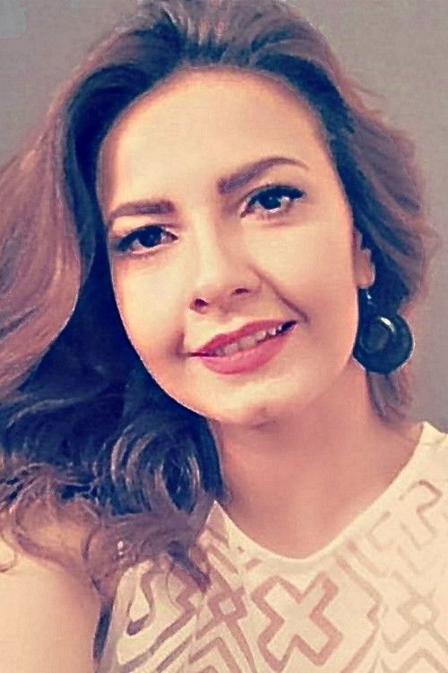 Rajwa Hamed as الخادمة