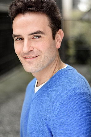 Tyler McConachie as Dan