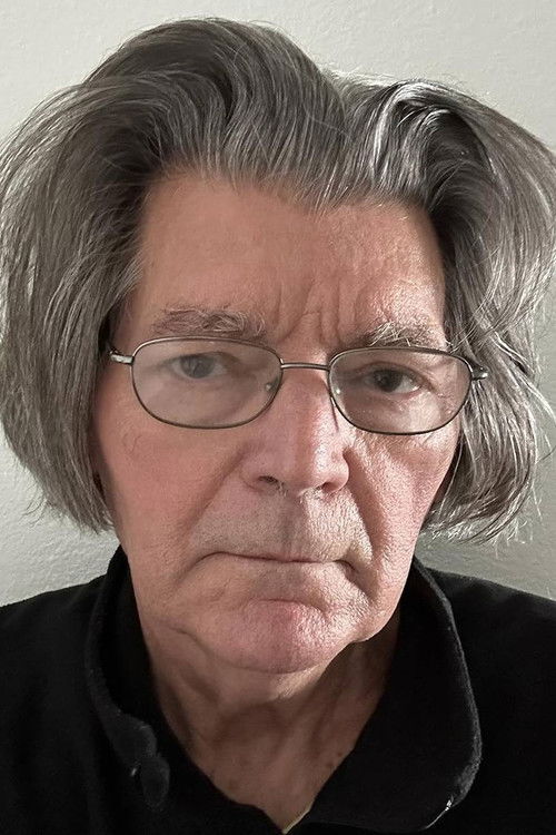 Ike Gingrich as Dick Portsmith (The Father)