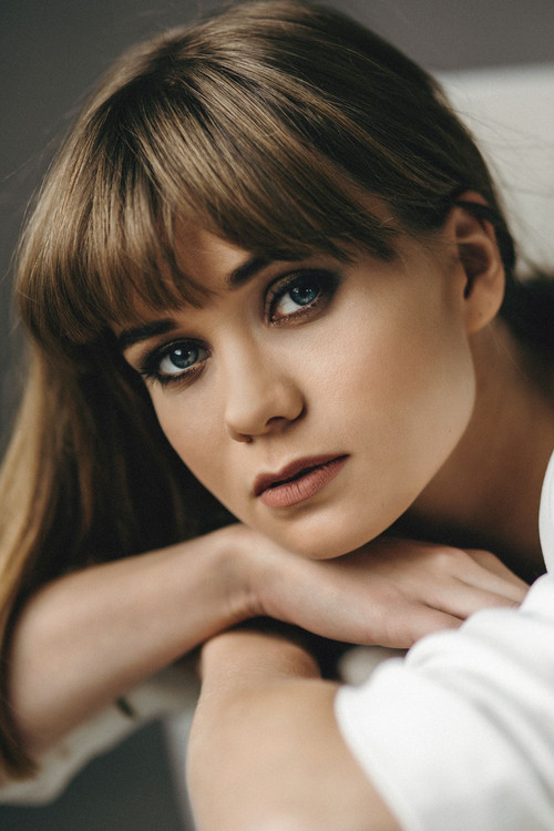 Karolin Jürise as Erika Salumäe