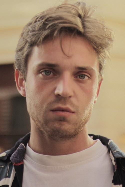 Geoffrey Tiquet as Maël