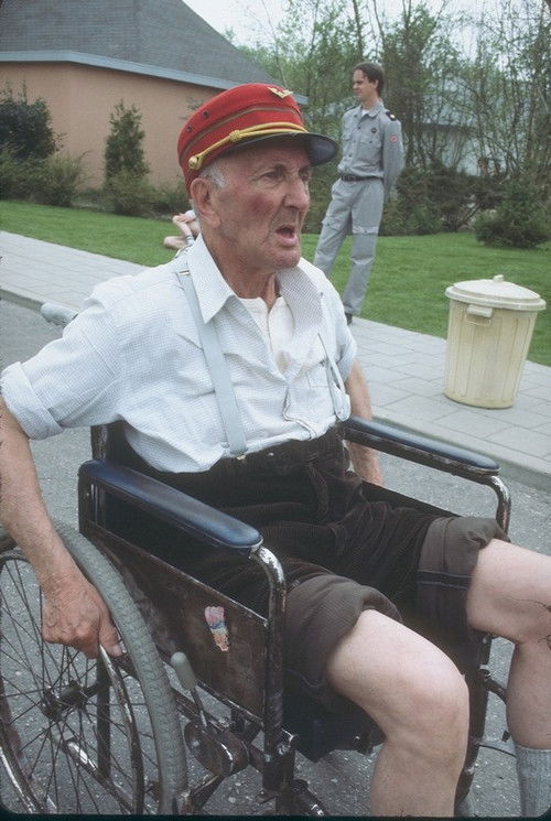 Herman Passchier as Opa Flodder