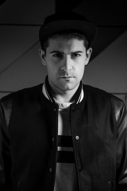 Dimitar Kiriazov as Bai Ivan