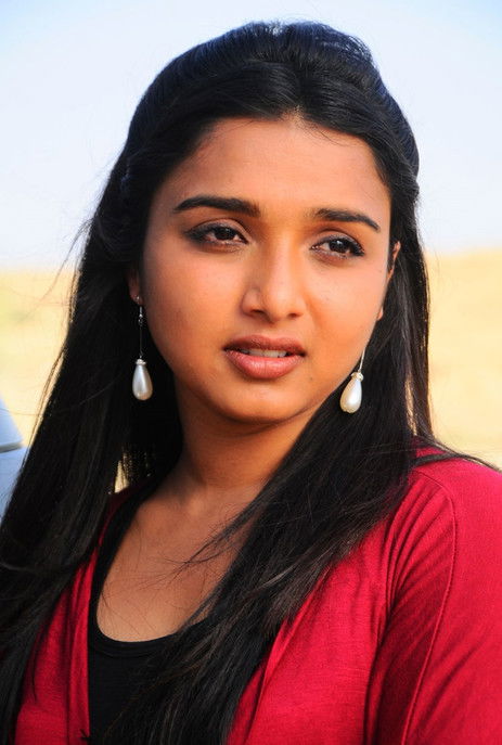 Deepthi Nambiar as Swapna
