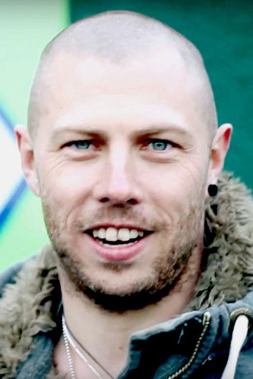 Timothy Fergusson as Robert Gallagher