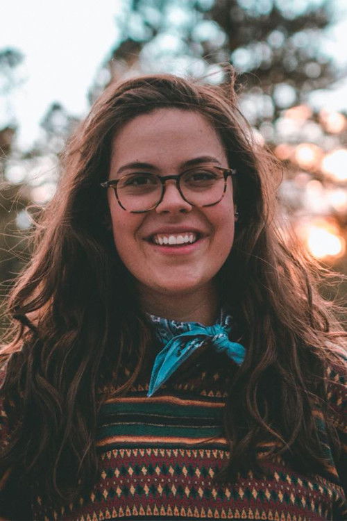 Abby McIntyre as Joan