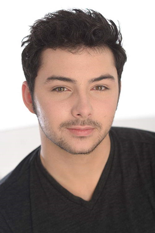 Alec VanOwen as Noah