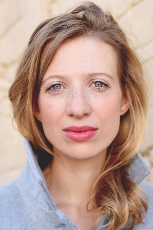 Janina Schauer as Rita