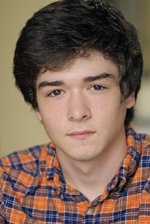 Elijah Marcano as Teen Bob