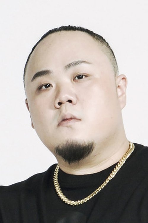 Muta Lin as Zhong (computer engineer)