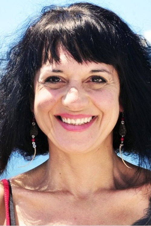 Evelyne Bouvier as Narrator (voice)