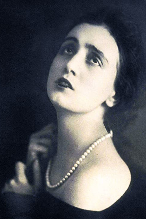 Anna Fougez as Colette