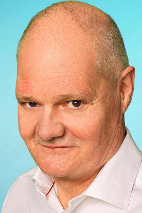 Michael Hasselflug as Knud