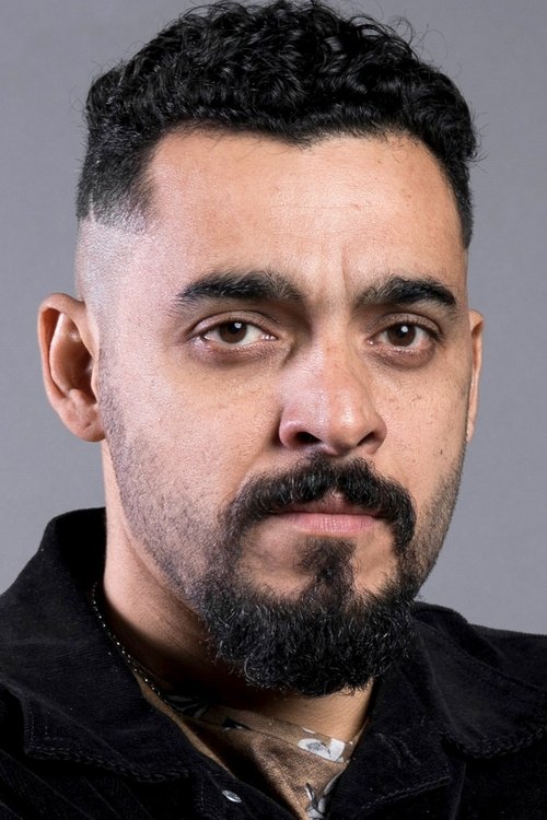 Rui Ricardo Diaz as João