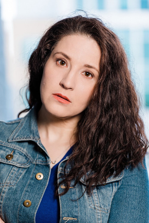 Jessica Johnson as Liz Golyar