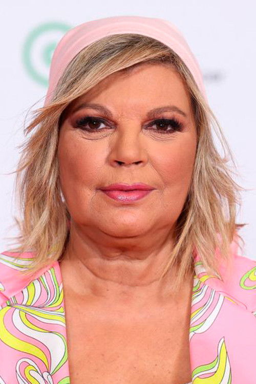 Terelu Campos as Directora Colegio