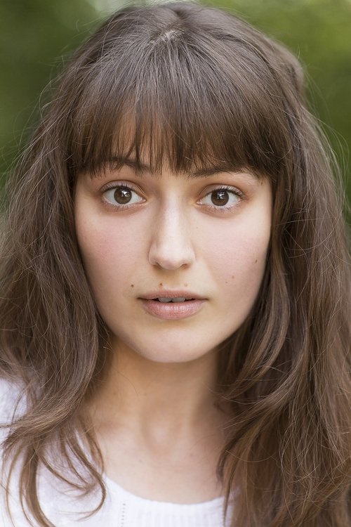 Harriet Rees as Stephanie