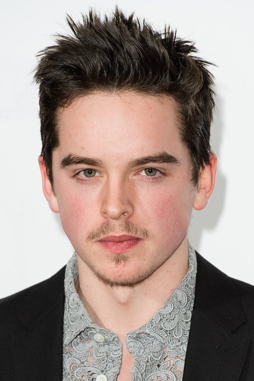 Ferdia Walsh-Peelo as Toby