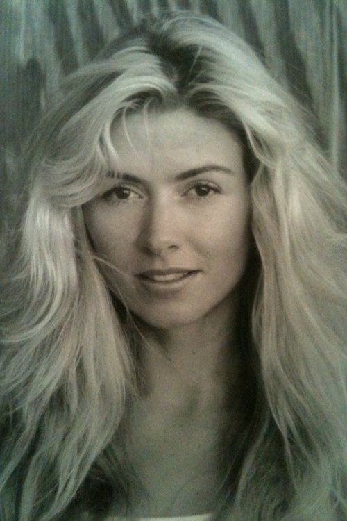 Marya Beauvais as Sandy Cook