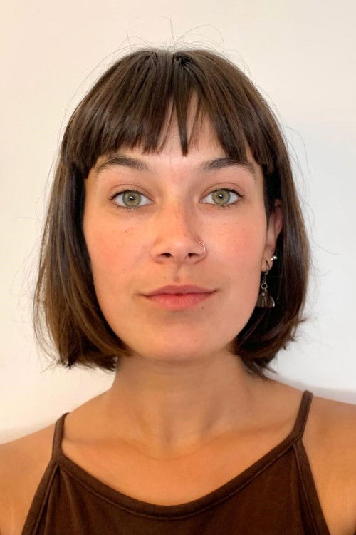 Lorena Anderaos as Manoela