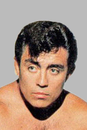 René 'Copetes' Guajardo as Ángel