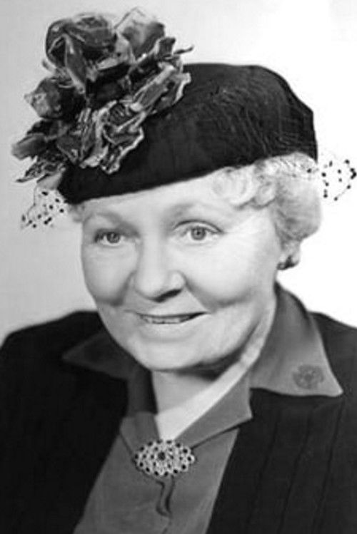 Greta Meyer as Mrs. Mannheimer