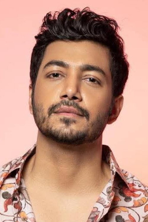 Rohaan Bhattacharya as Saikat Nandi